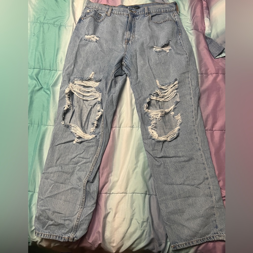 Light wash, size 12(juniors), Aeropostale mom jeans!